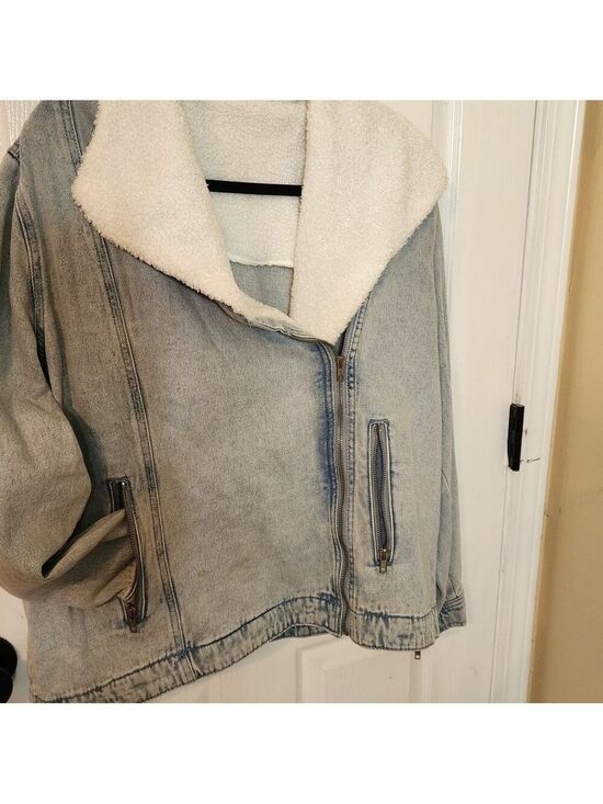 Time and Tru Jackets & Blazers - Time and Tru Light Blue Denim Jacket with Sherpa Collar
